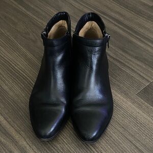 Women's Black Leather Ankle Boots - Classic Zip Side